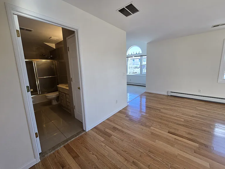 46 Adams Ave #2 — Photo 19