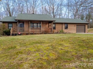 6 Lynnette Dr, Fairview, NC 28730