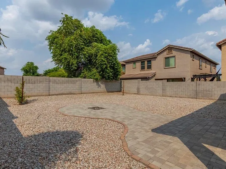 14586 W Mauna Loa Ln — Photo 24