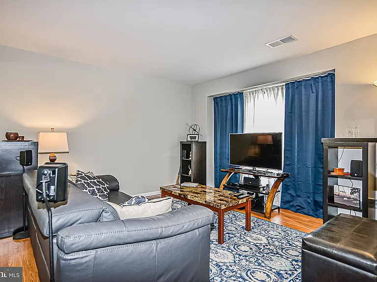 8606 Rocky Gap Ct — Photo 4
