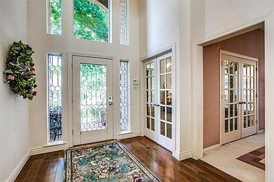 5th image of 4415 Eaton Cir