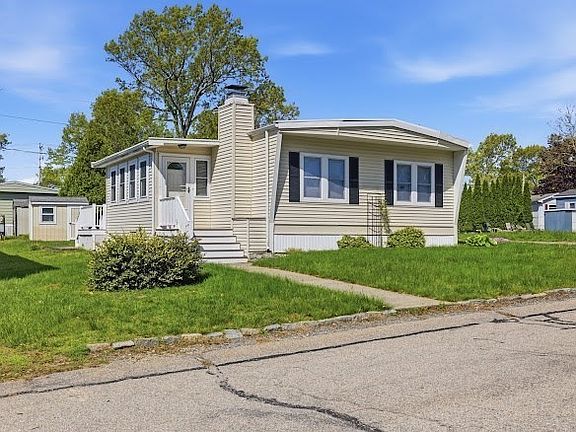3rd image of 3 Holly Rd