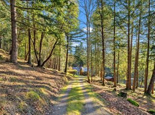 1183 Hillgrove Rd, North Saanich, BC V8L 5R8