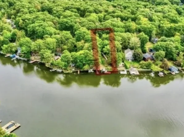 8 Oneida Ave, Hopatcong Boro, NJ 07843