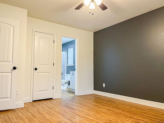 4th image of 119 W Marrion St