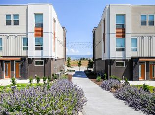 610 Academy Way #118, Kelowna, BC V1Y9T1