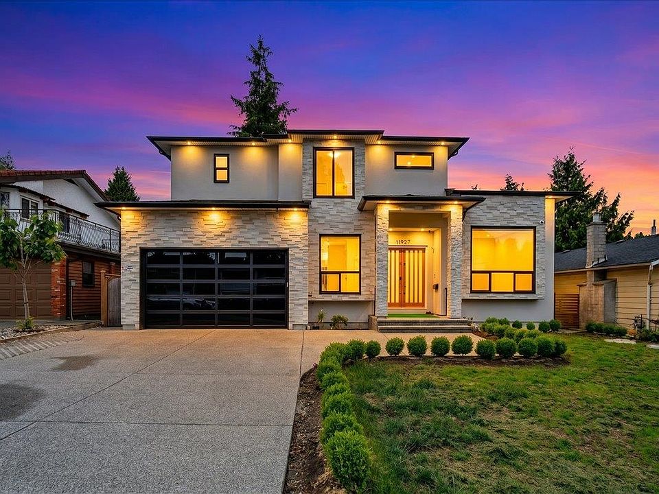 1st image of 11927 85a Ave