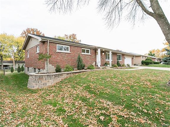 4th image of 9946 Markhall Ln
