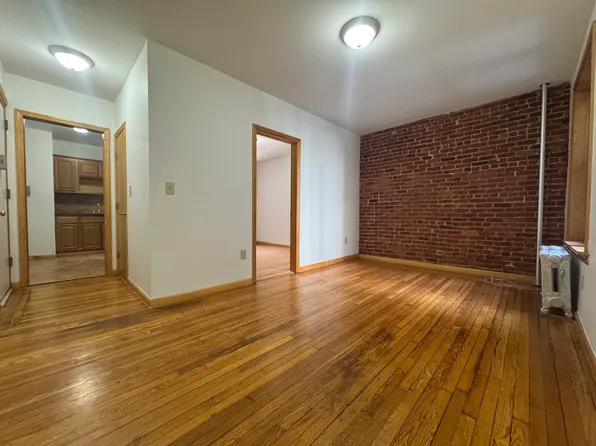 81 Cabrini Boulevard image 1 of 8