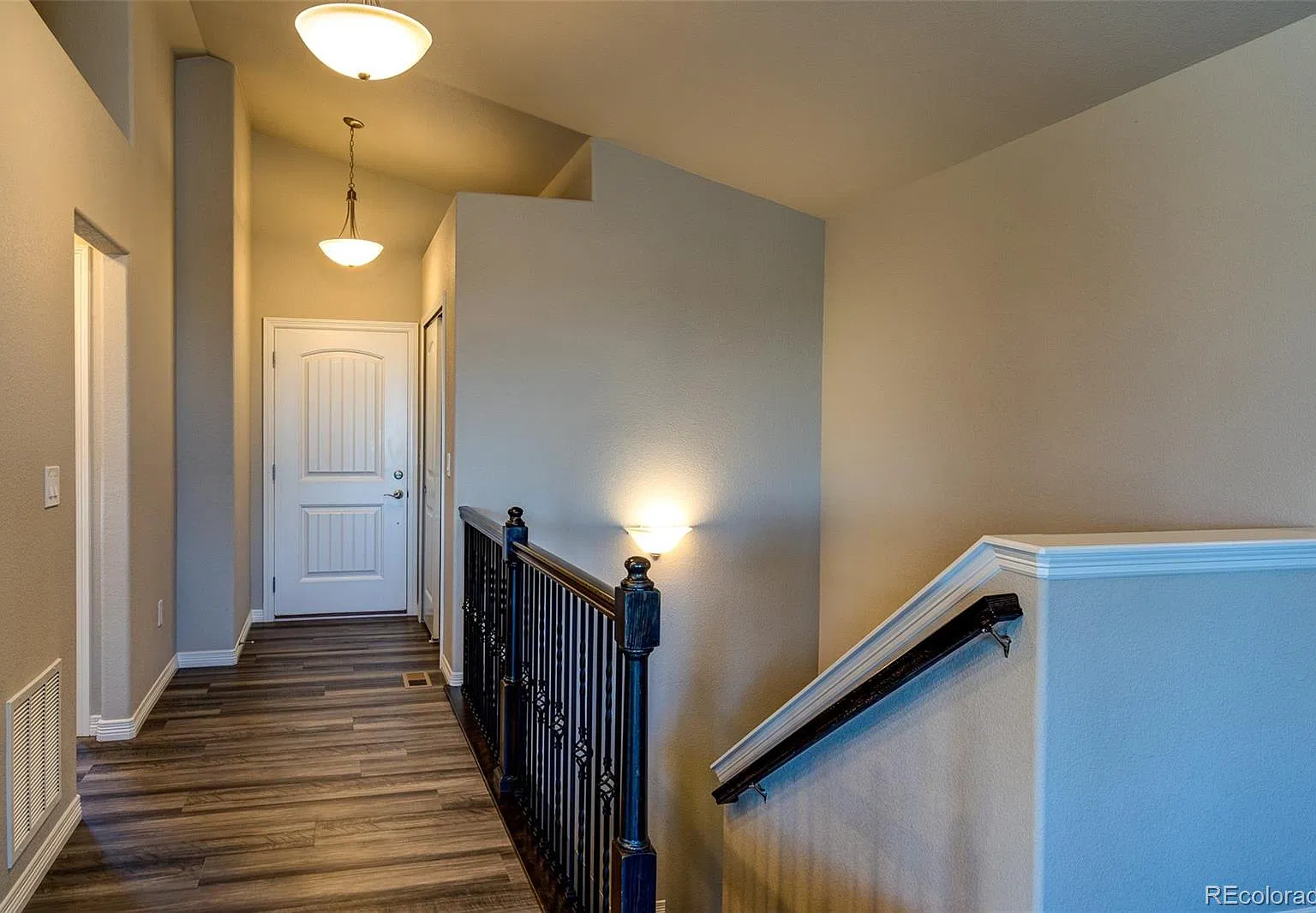4 bed, 3.0 bath, 2398 sqft, $2,995 — Photo 3