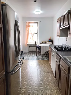 Sold by Furumoto Realty of New York City Inc | media 19