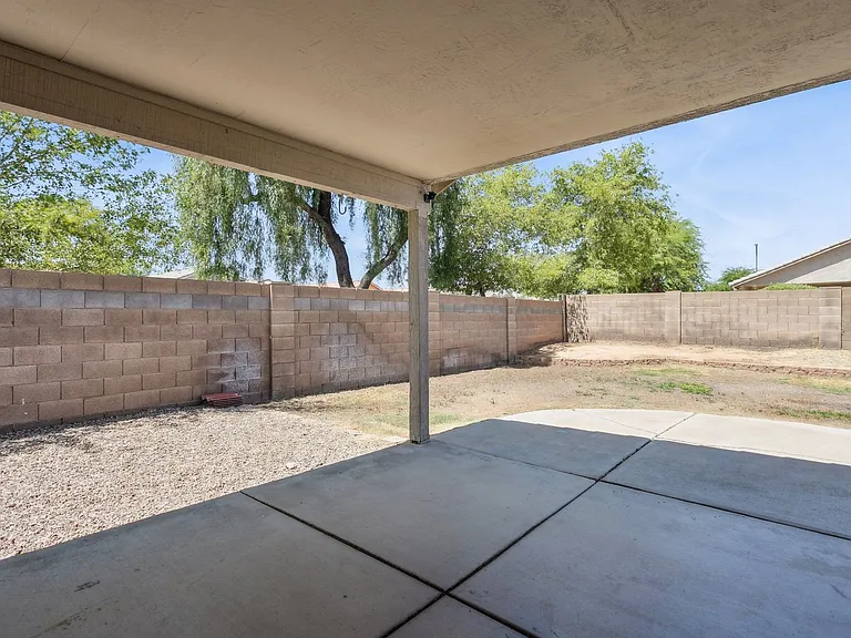 1556 N Rockwell Ct — Photo 26
