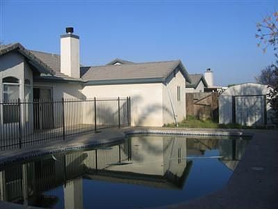 Pool for hot summers!