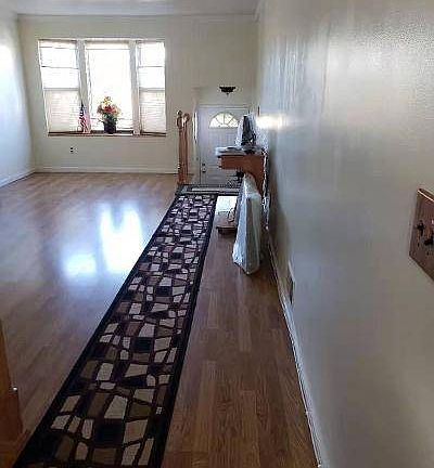 2nd image of 355G Mallory Ave