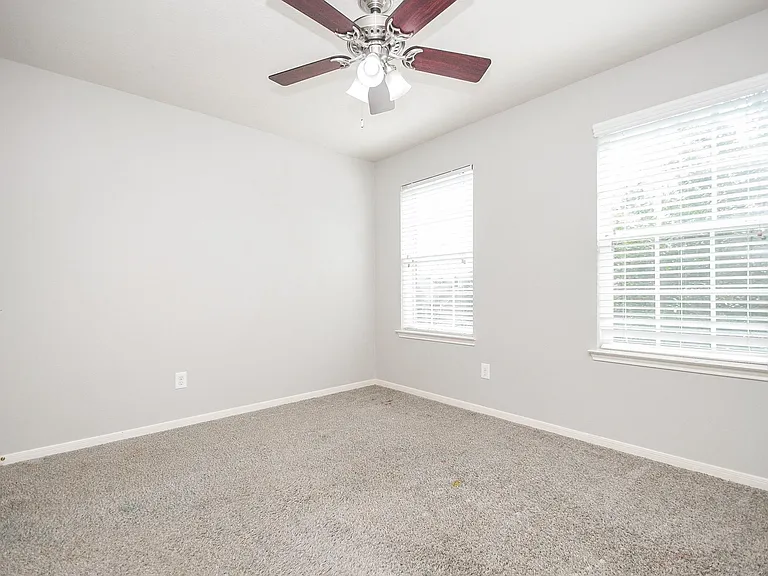 14319 Heath Falls Ln — Photo 25