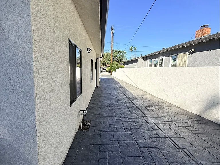 1664 Glen Ave — Photo 46