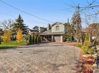 33 Nancy Blvd, Merrick, NY 11566