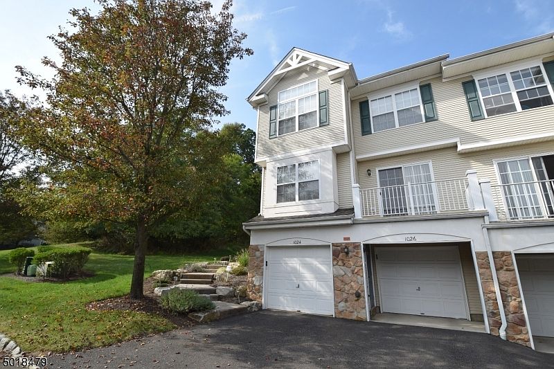 1024 Shadowlawn Dr, Green Brook, NJ 08812 Zillow