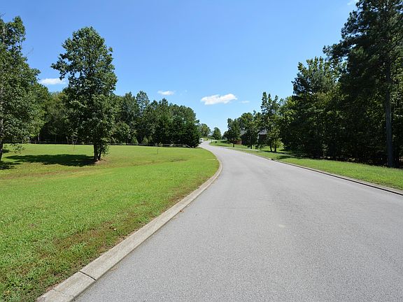 5th image of 8 Mountain Pointe Dr NW #8