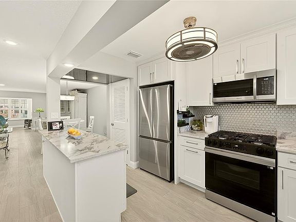 4th image of 3018 59th St S APT 112