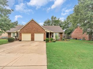 1831 S Beech St, Wichita, KS 67207