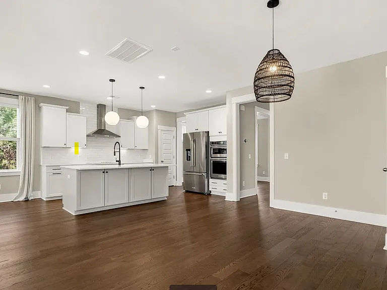 2081 Utsey St — Photo 16