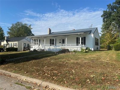 1122 Beverly Dr, Lebanon, MO, 65536