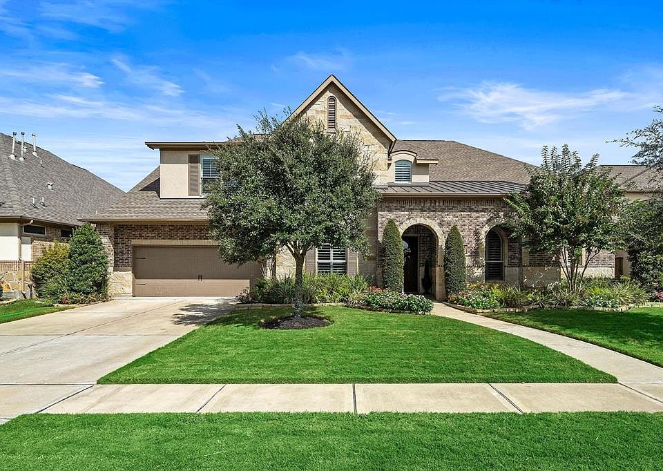 1st image of 11327 Lazarro Ln