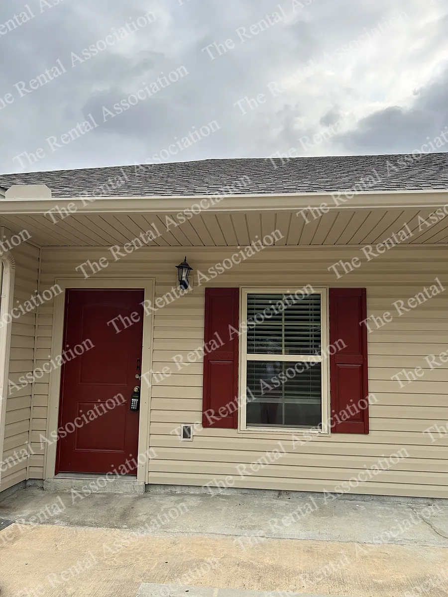 Building Photo - 634 Old Darbonne Rd