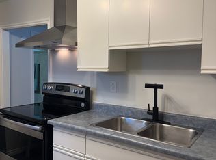 12008 Fort Rd NW #1, Edmonton, AB T5B 4H1