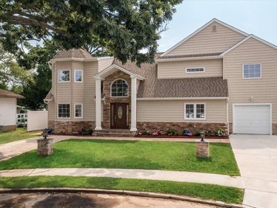 1634 Carla Lane, East Meadow, NY, 11554