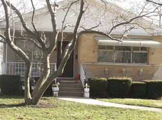 697 N Lee Blvd, Hillside, IL