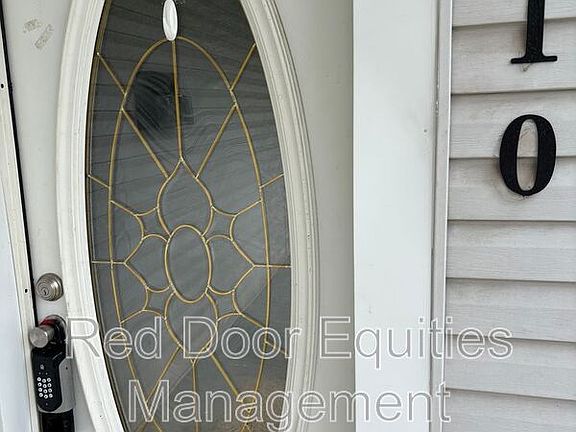4th image of 410 Harrison Ave