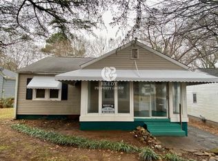 140 White Oak Rd, Spartanburg, SC 29301