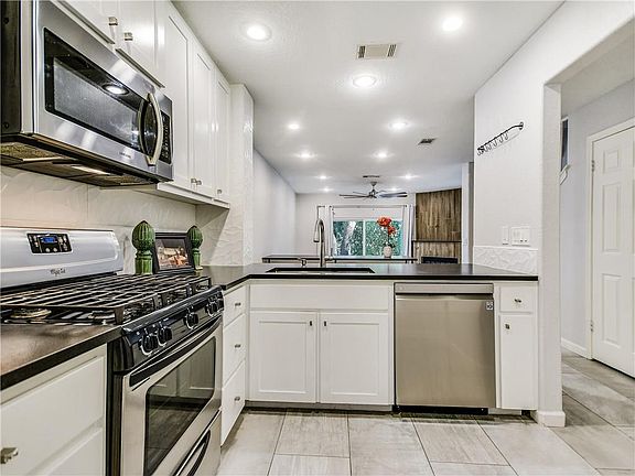 3rd image of 4305 Bonnell Vista Cv #A-4