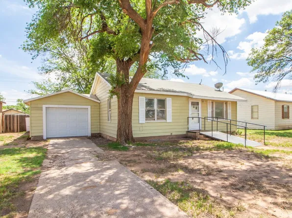 925 W Dickens St, Slaton, TX 79364