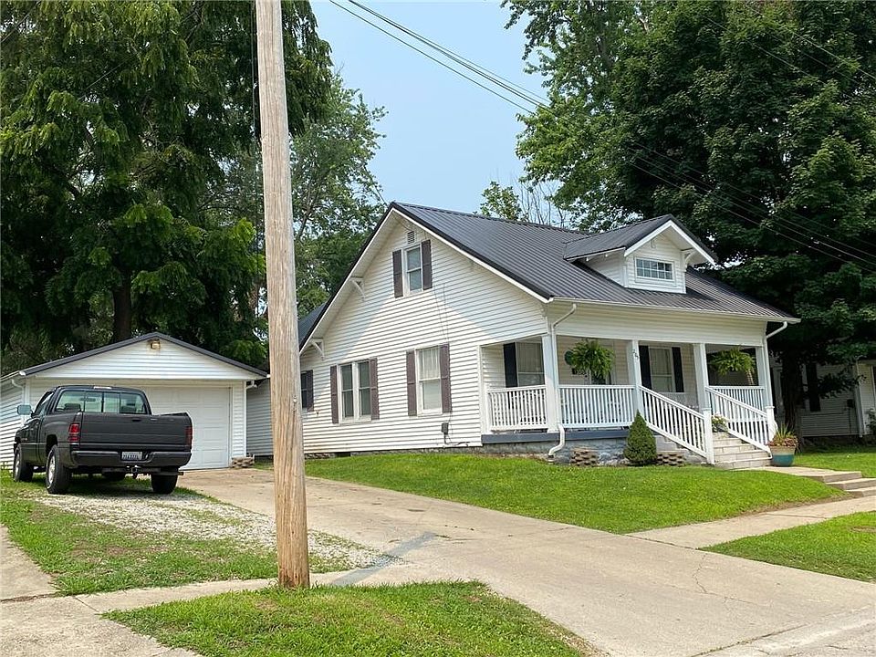 2nd image of 205 S Monterey St