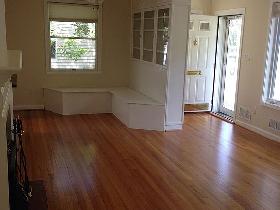 3rd image of 8206 Kentbury Dr