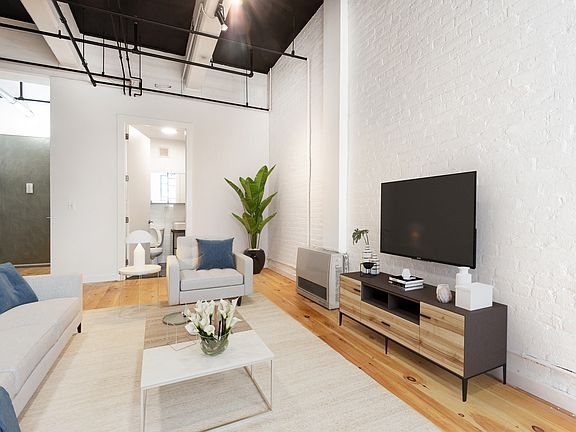 2nd image of 350 Manhattan Ave APT 104
