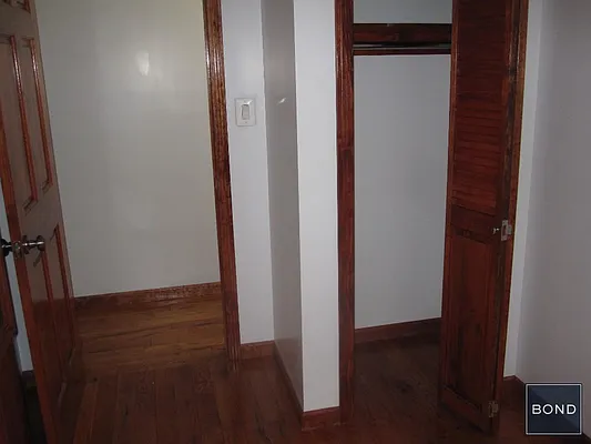 Rented by Bond New York | media 23