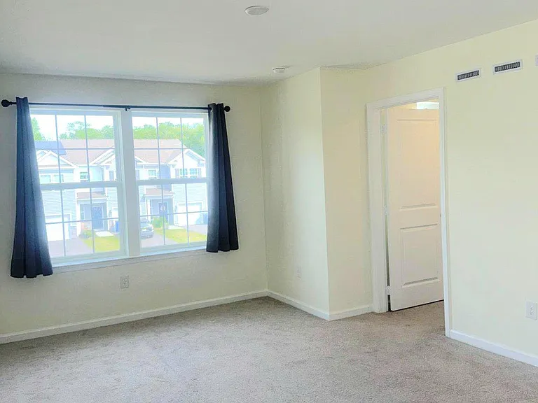 324 Mazzeo Dr — Photo 13