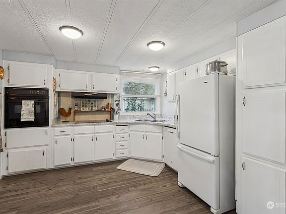 5th image of 4707 Black Lake Belmore Road SW #51