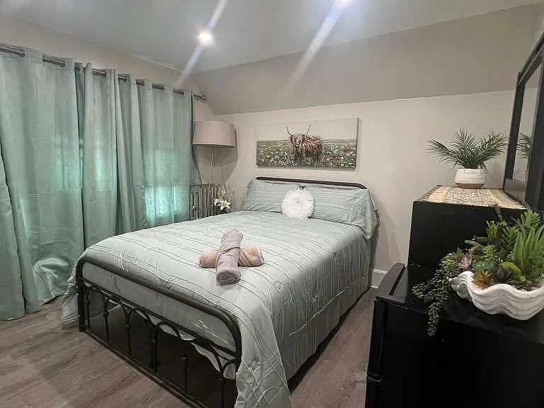 33 Cliff Ave — Photo 1