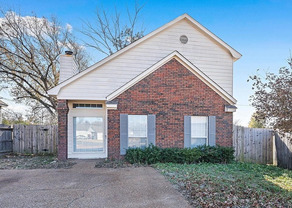1st image of 7035 Laura Cir S