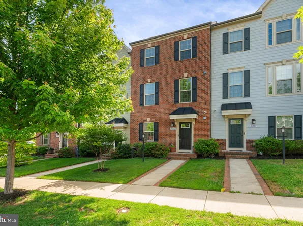 18095 Red Mulberry Rd, Dumfries, VA 22026