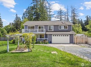 35 Edgewater Drive, Camano Island, WA 98282