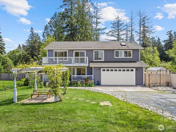 35 Edgewater Drive, Camano Island, WA 98282