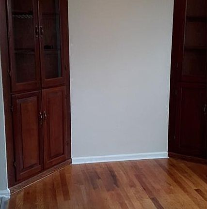 4th image of 4187 W 210th St