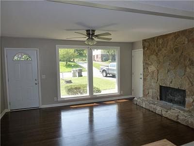 2nd image of 441 Clearwater Dr