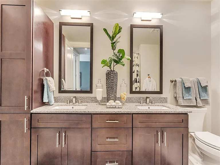 Preston Hollow Village — Photo 18